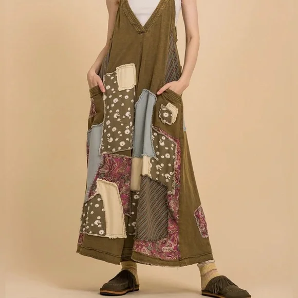 NWT Blue Velvet Patched Deep V-Neck Wide
Leg Jumpsuit Sz L/XL - Picture 5 of 8